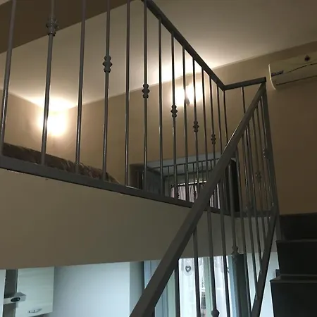 Chez Moi לינה וארוחת בוקר 2*