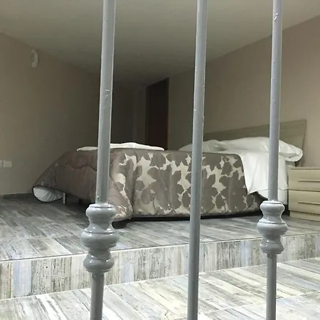 לינה וארוחת בוקר Chez Moi נאפולי