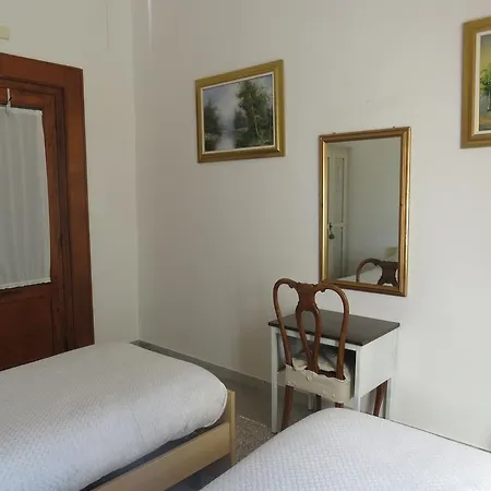 Guest house Rosy's *