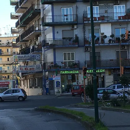 肯尼迪酒店 2* 那不勒斯