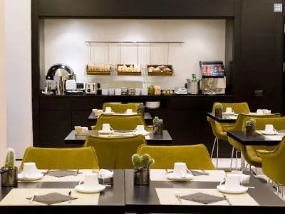 Hotel H2c 4*