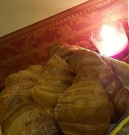 Bed & Breakfast Napoli Centrale 3* Neapel