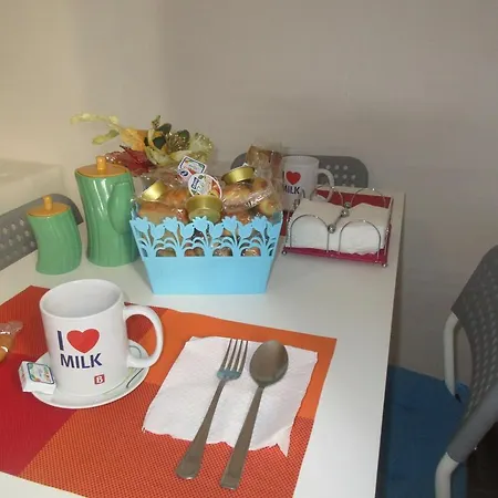 Apartment Nella Storica Piazza Carlo Iii *
