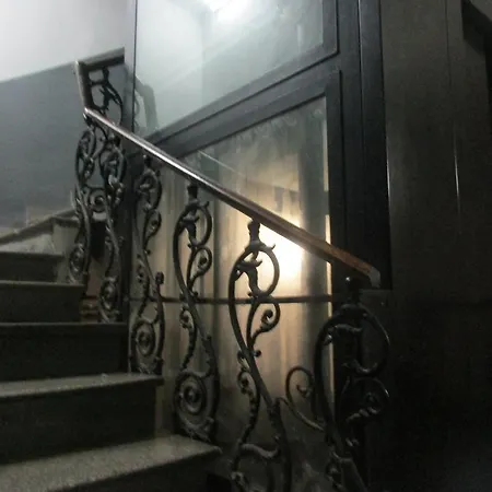 Apartment Nella Storica Piazza Carlo Iii