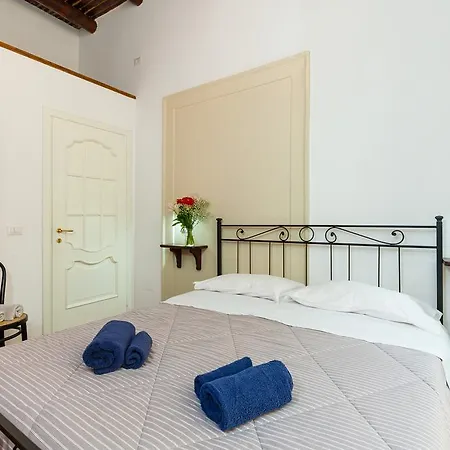 Don Pedro Vicere Di Toledo In The Center Penzion 3*