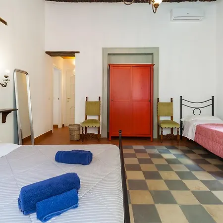 Don Pedro Vicere Di Toledo In The Center Penzion 3*