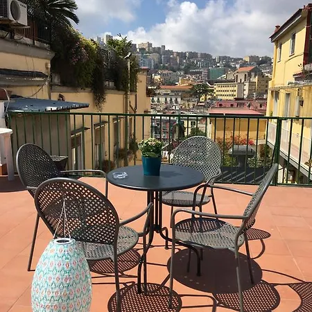 Apartment Mansarda Bellini Neapel