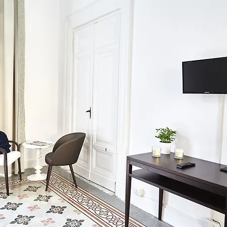 לינה וארוחת בוקר Maison Toledo 210