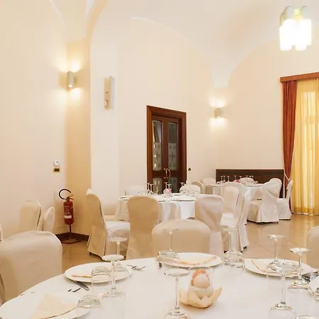 Le Cheminee Business Hotel