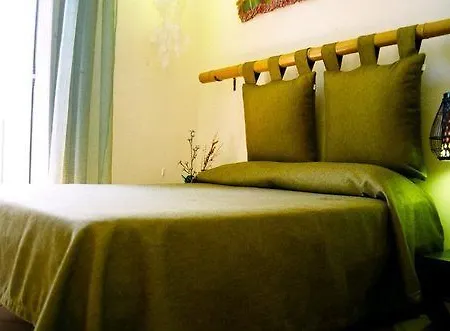 Bed and breakfast Dimora Dei Giganti Nápoles