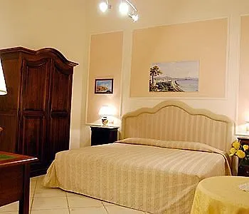 Bed & Breakfast Napoli Centrale Gasthof 3*
