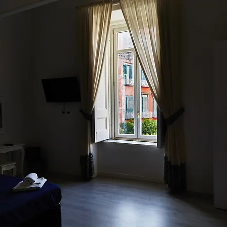 Bed & Breakfast Neapolis Bellini 2*
