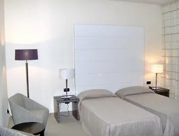 H2c Hotel 4*