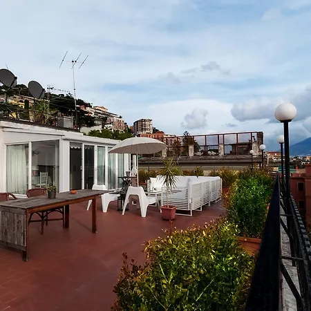 Attico Al Centro Di Napoli