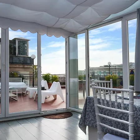 Attico Al Centro Di Casa vacanze Napoli