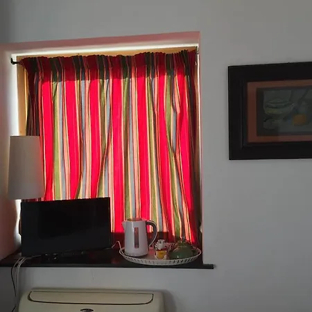 La Torre Di Ro Bed & Breakfast *