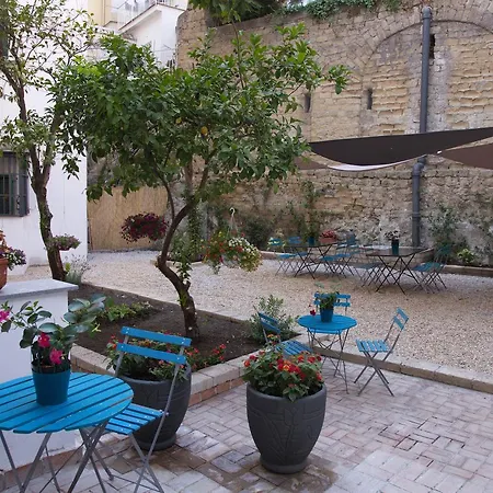 Borgo Vergini Garden Bed & Breakfast 2*