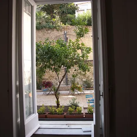 Borgo Vergini Garden Bed & Breakfast Napoli