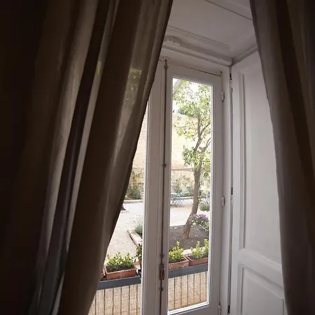 Bed & Breakfast Borgo Vergini Garden 2*