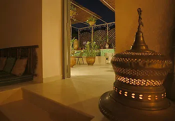 Cerasiello Oda ve Kahvaltı 2*