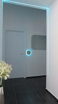 Skyhouse Chiaia Oda ve Kahvaltı 2*