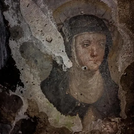 Art Nel Cuore Di Napoli