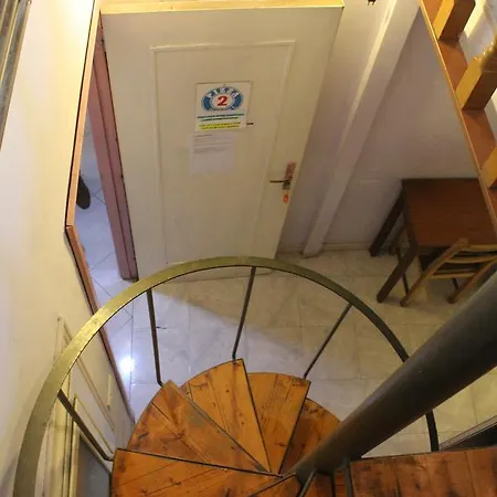Pizza Ostello