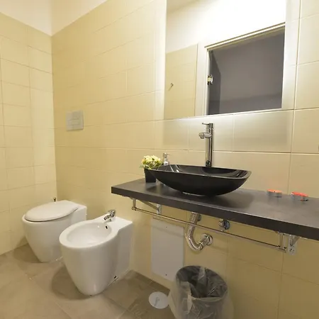 Napoli Central City 2* Νάπολη