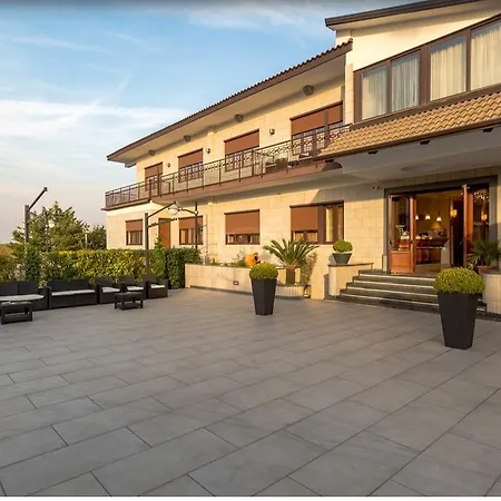 Отель Ranch Palace