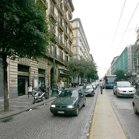 Al Centro E Meglio Bed & Breakfast Napoli