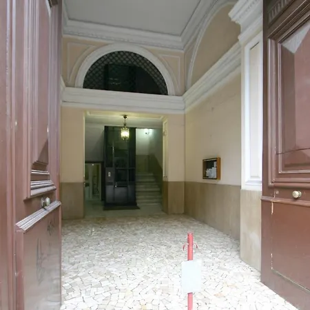 Al Centro E Meglio Bed & Breakfast Napoli