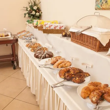 Le Cheminee Business Hotel