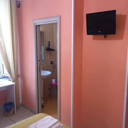 Alojamento de Acomodação e Pequeno-almoço Quattro Palazzi Centro