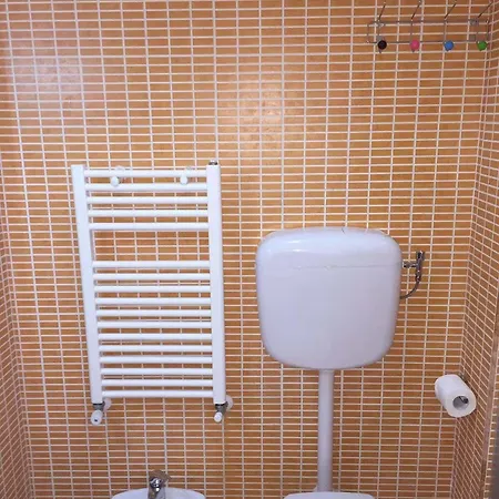 Alojamento de Acomodação e Pequeno-almoço Quattro Palazzi Centro Nápoles
