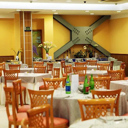 Futura Centro Congressi 4*