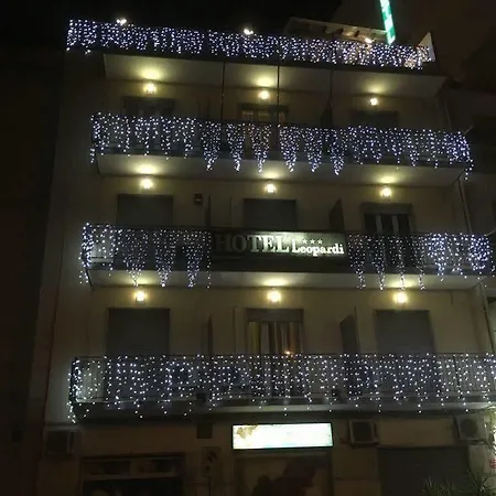 莱奥帕尔迪酒店 酒店