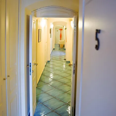 Napul'è Bed & Breakfast