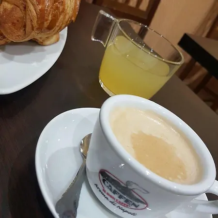 Bed & Breakfast Napoli Centrale 3* Neapel