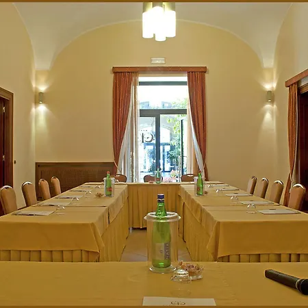 Le Cheminee Business 4* Naples
