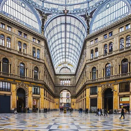 Guest house Napoli's Gold 3*