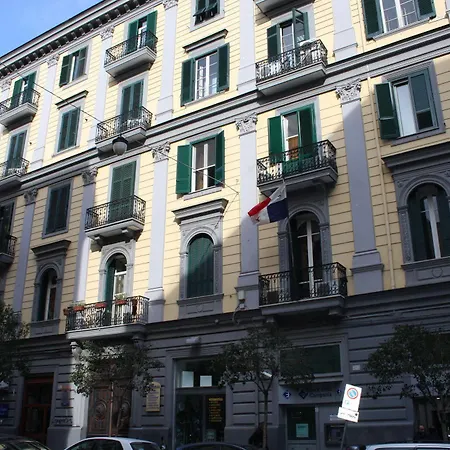 Be Italian Flat Duomo 319 Bed & Breakfast 2*