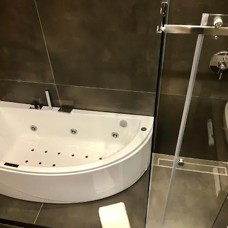 Dimora Augusteo Apart Otel Napoli