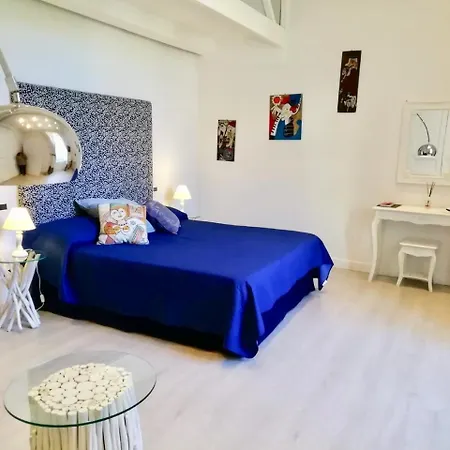 Neapolis Bellini Bed & Breakfast 2*