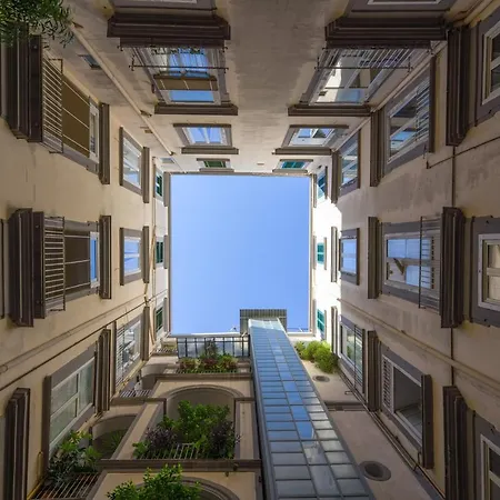 Skyhouse Chiaia Napoli