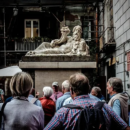 Konukevi Art Nel Cuore Di Napoli
