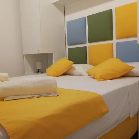 Suitenapolisantalucia Bed & Breakfast *