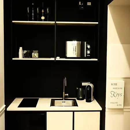 Toledo Boutique * Naples