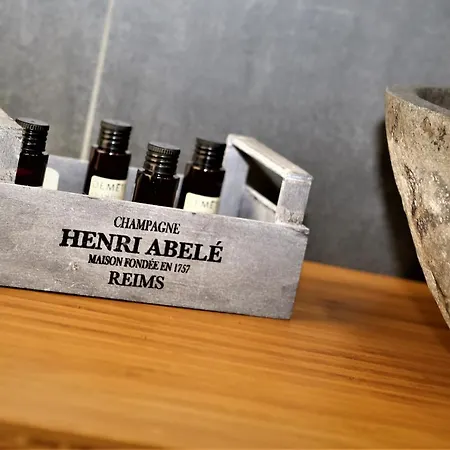 ゲストハウス Hermes For Tourists ナポリ
