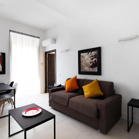 Acate81 Lifestyle