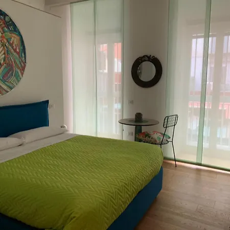 Oda ve Kahvaltı Dimora Megaride Napoli